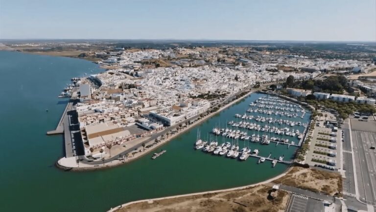 Principales Centros Comerciales en Isla Cristina