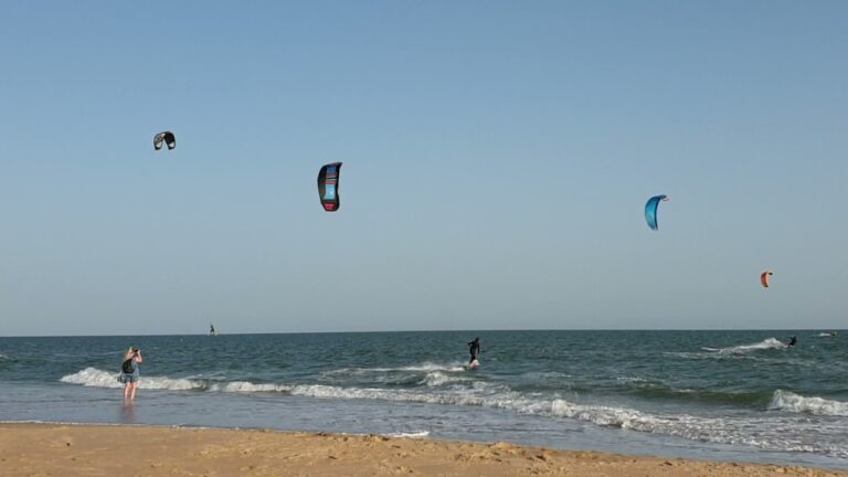 Mejores lugares para practicar kitesurf cerca de Isla Cristina